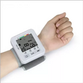 Tensiómetro Digital Muñeca Pantalla Lcd Precisión Ajustable 13.5cm