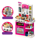 Cocina infantil con detalles del fregadero y estufa