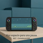 Consola portátil retro M27 negra ambientada en casa con texto Haz espacio para una pausa